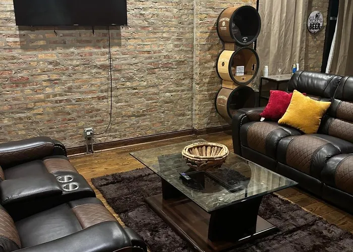 Superior One-Bedroom Apartment